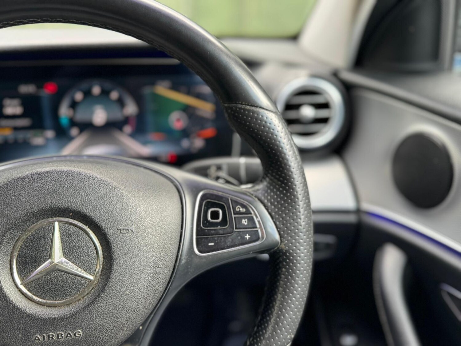 Used Mercedes-Benz E Class 2016 for sale - 78058209: Photo 34