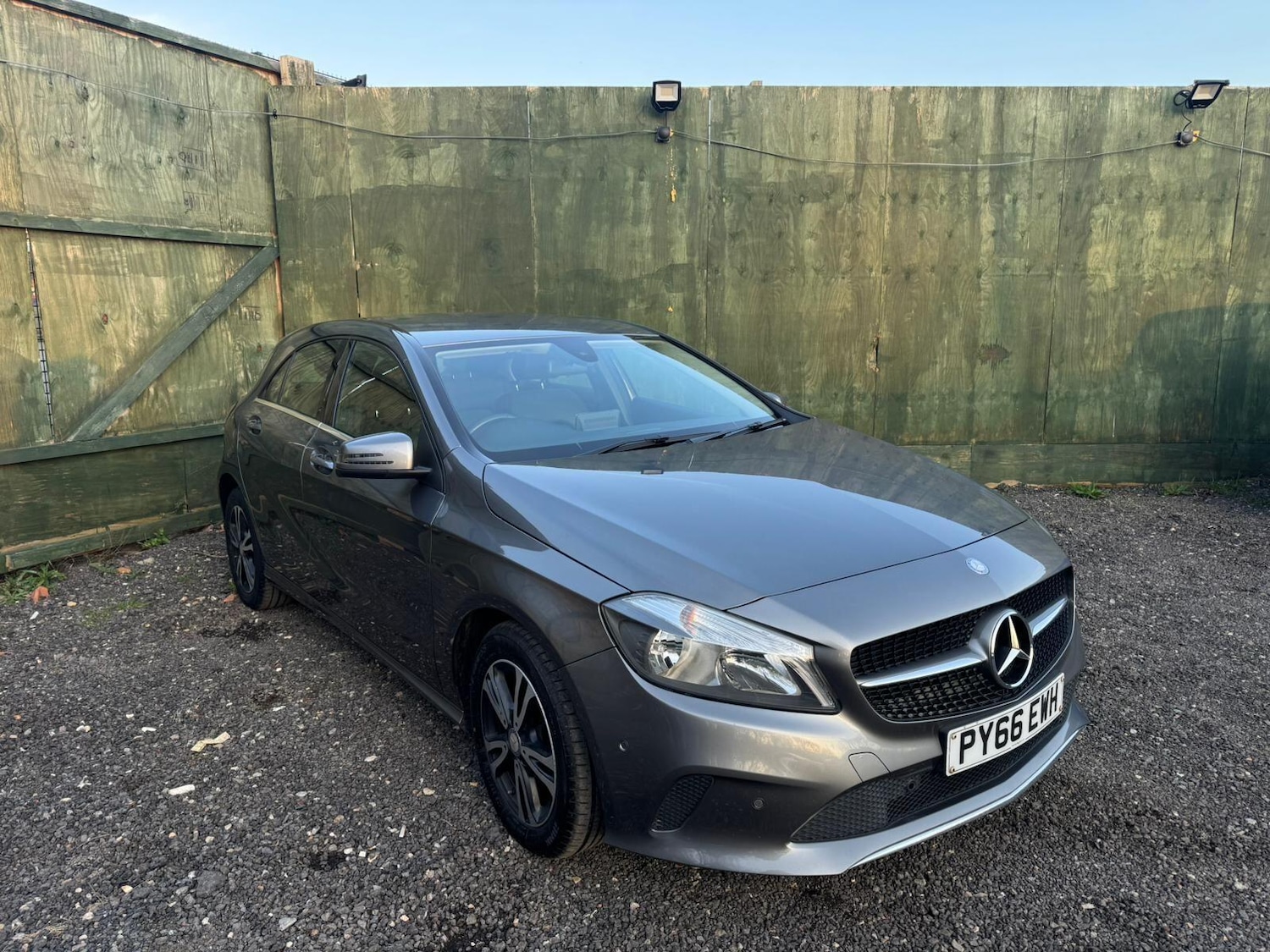 Used Mercedes-Benz A-Class for sale - 77957695: Photo 2