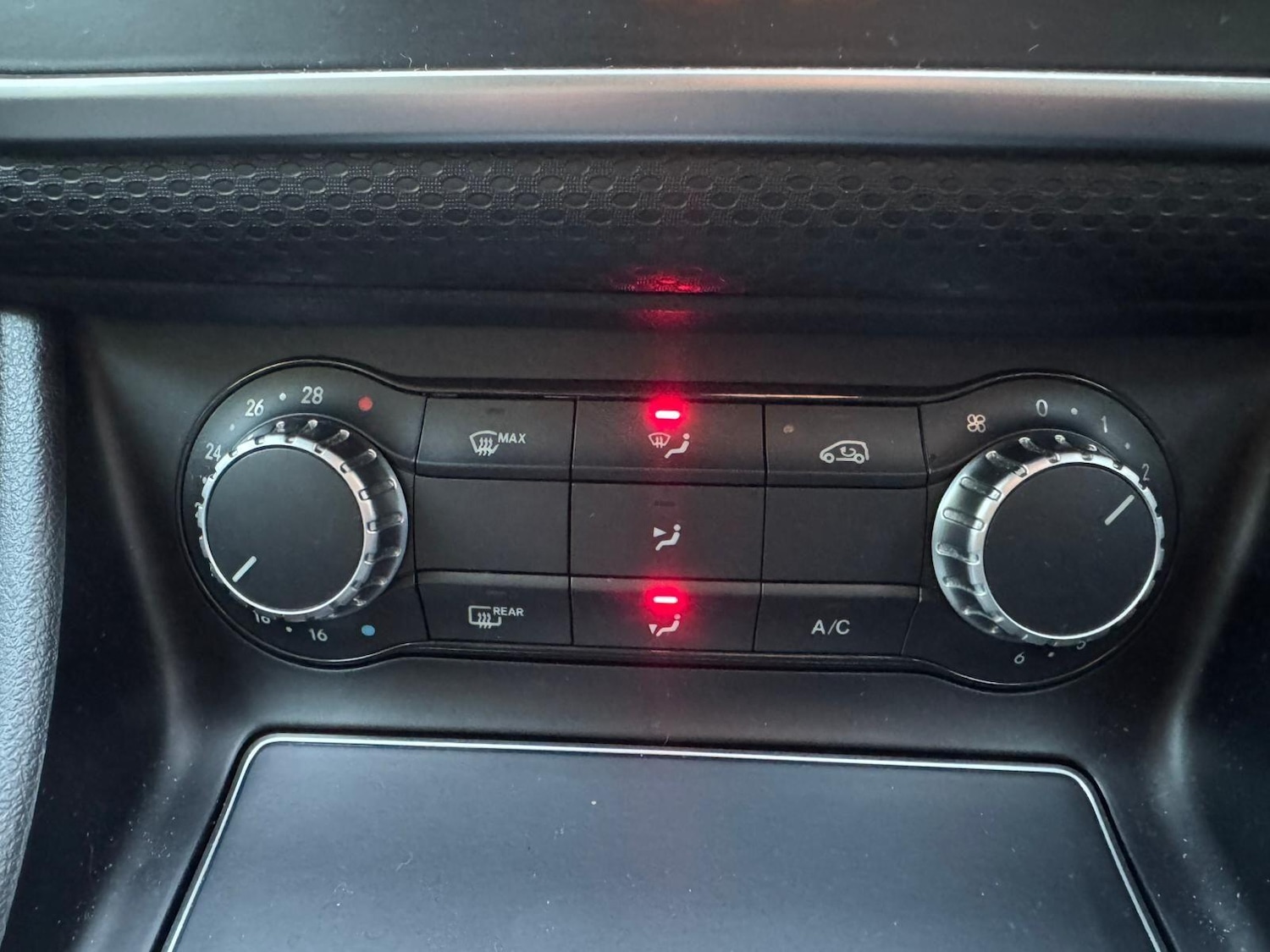 Used Mercedes-Benz A-Class for sale - 77957695: Photo 35