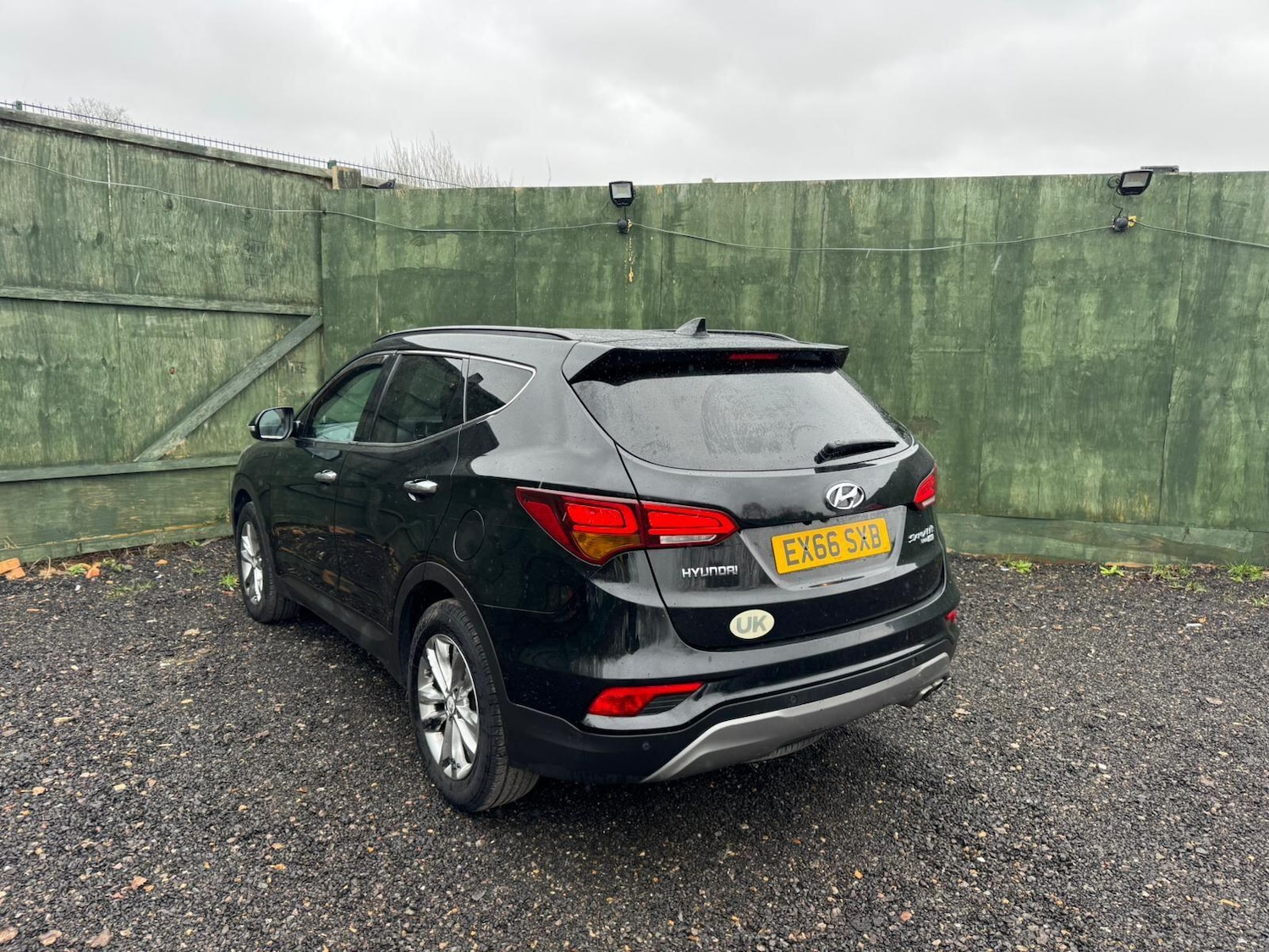 Used Hyundai Santa Fe 2016 for sale - 77625413: Photo 10