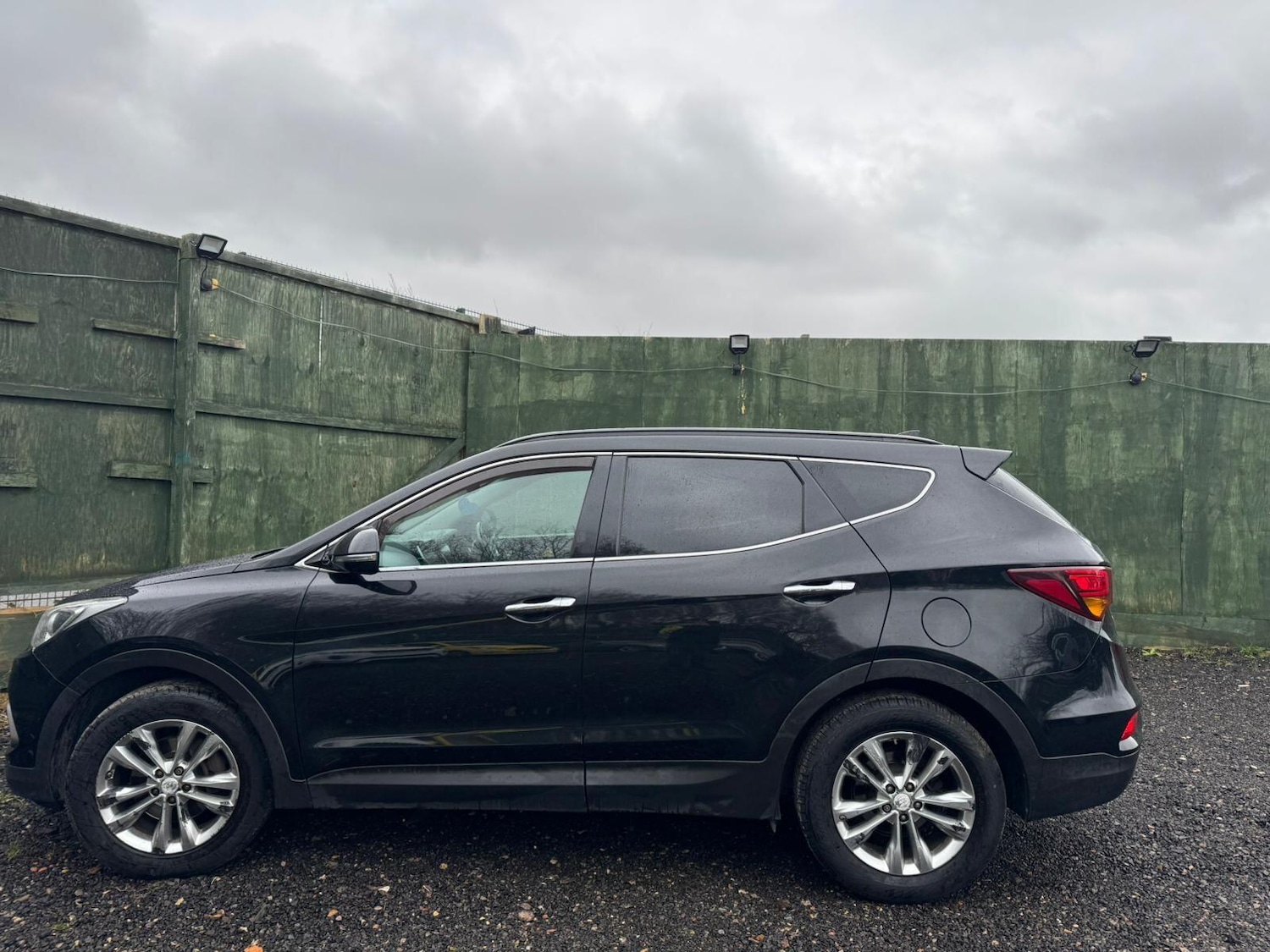 Used Hyundai Santa Fe 2016 for sale - 77625413: Photo 27