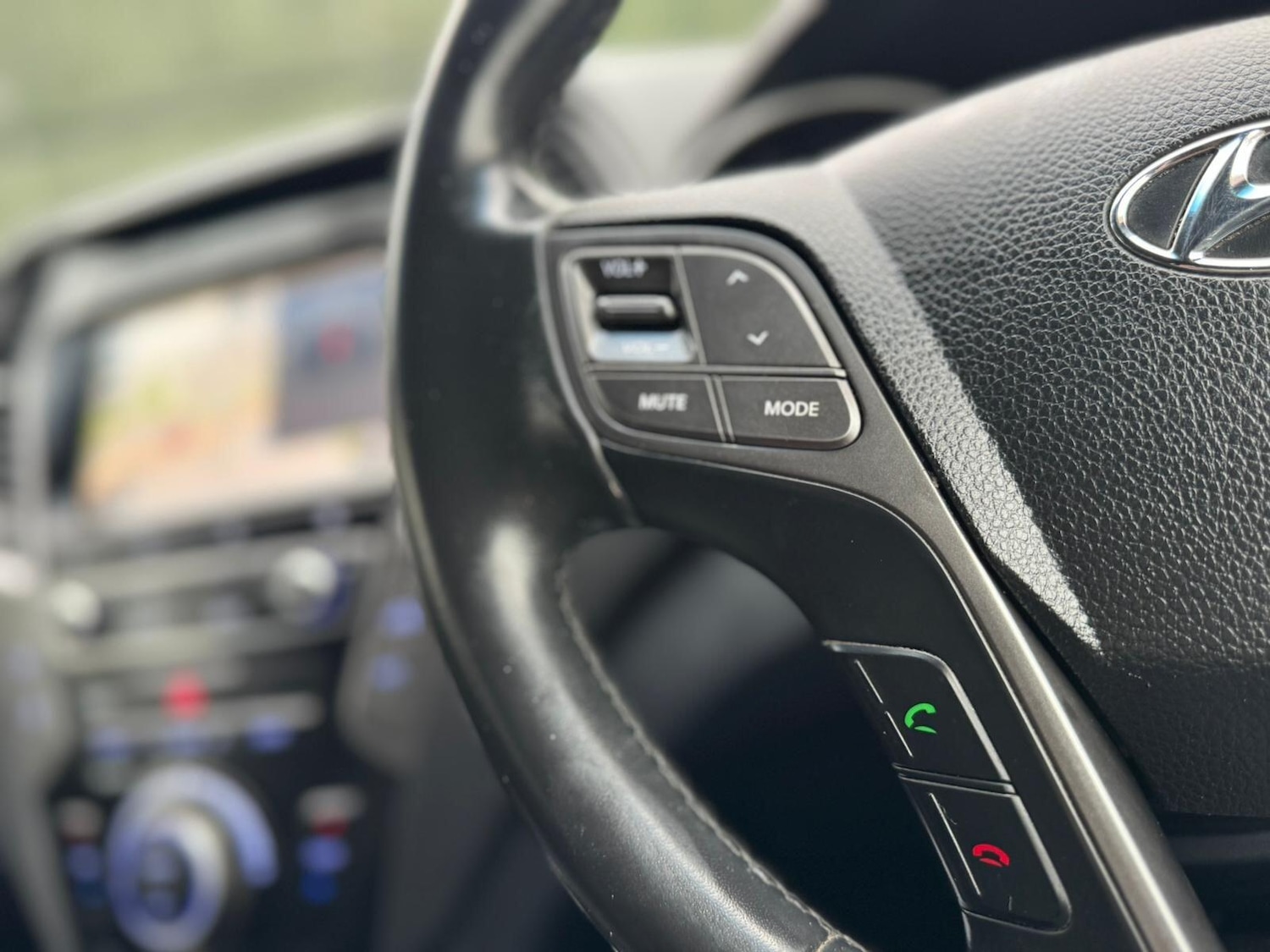 Used Hyundai Santa Fe 2016 for sale - 77625413: Photo 35