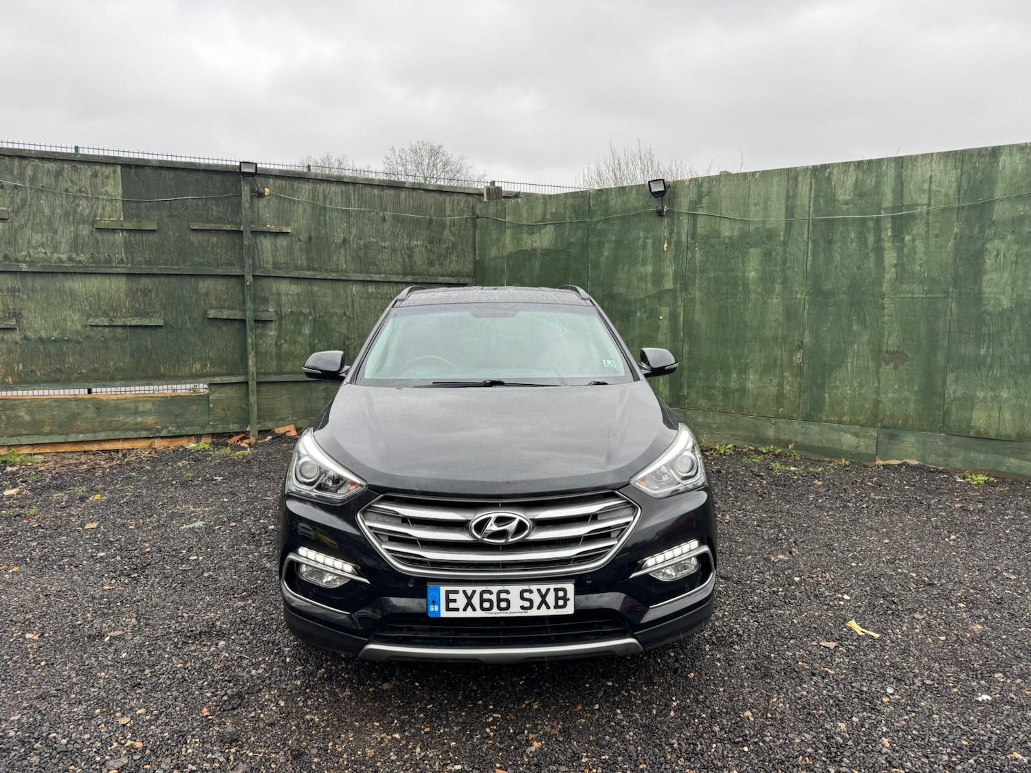 Used Hyundai Santa Fe 2016 for sale - 77625413: Photo 4