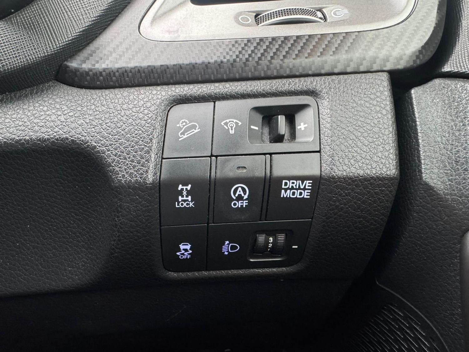 Used Hyundai Santa Fe 2016 for sale - 77625413: Photo 52