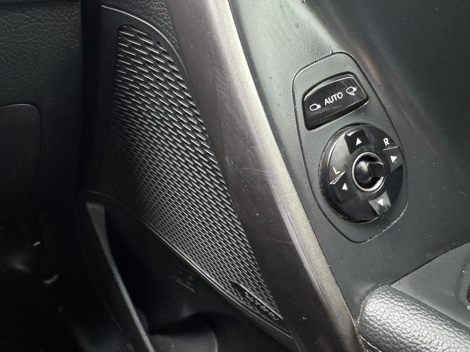 Used Hyundai Santa Fe 2016 for sale - 77625413: Photo 54