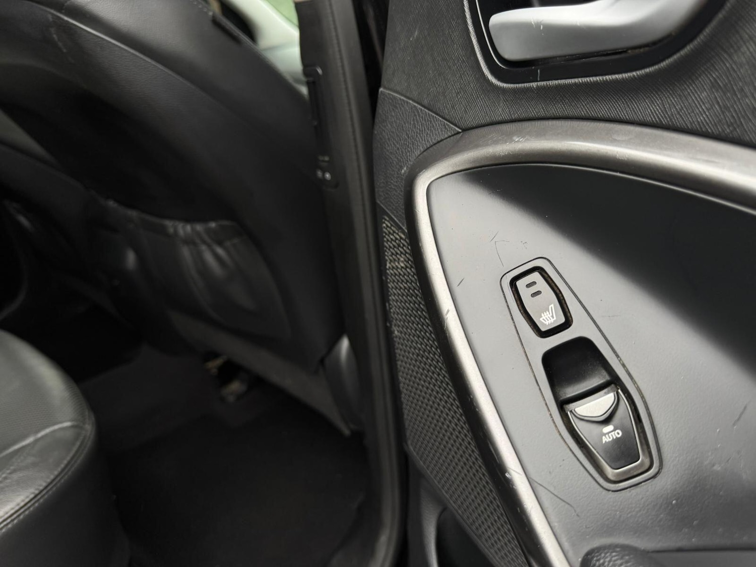 Used Hyundai Santa Fe 2016 for sale - 77625413: Photo 62