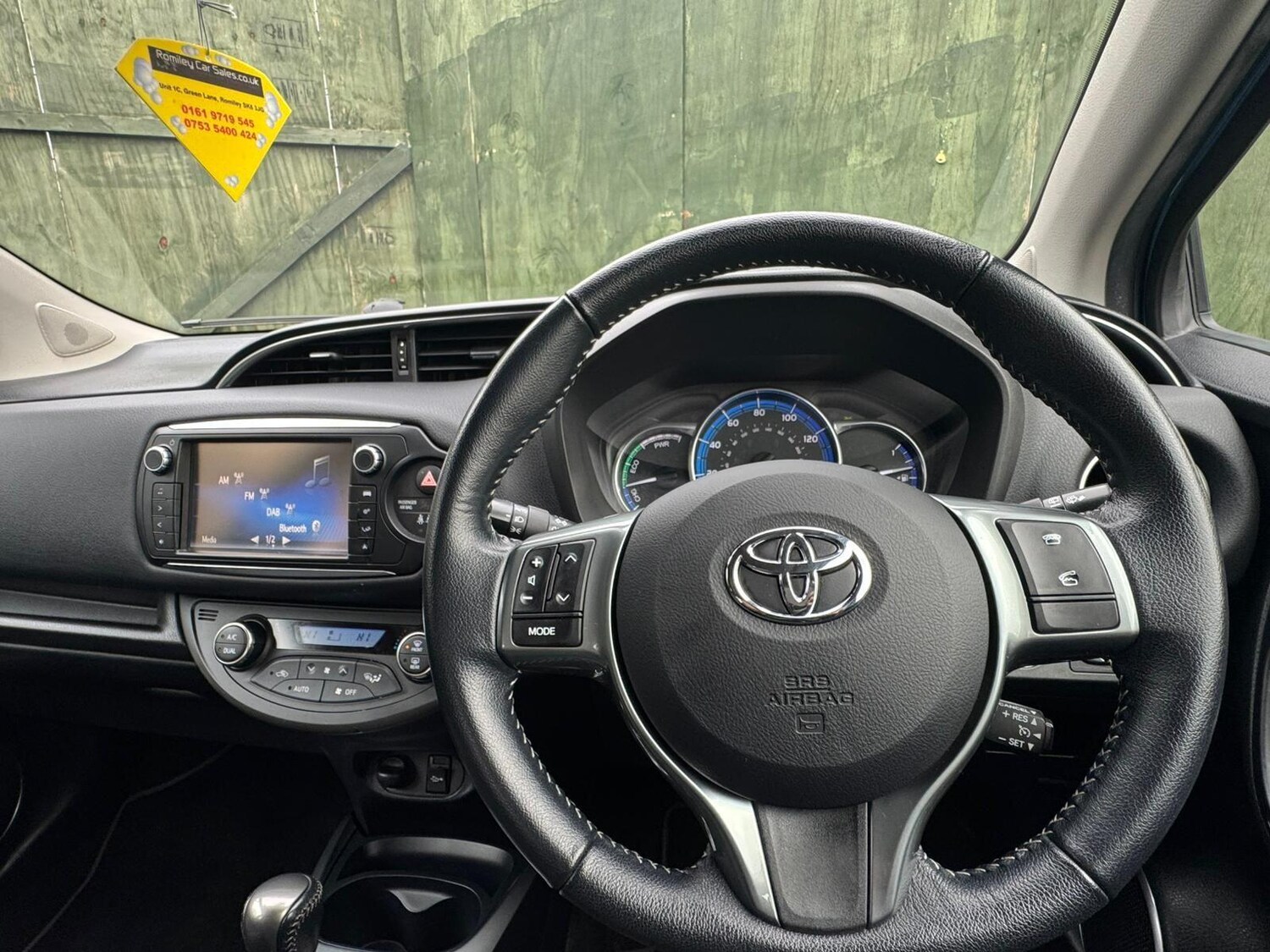 Used Toyota Yaris 2015 for sale - 77484041: Photo 23