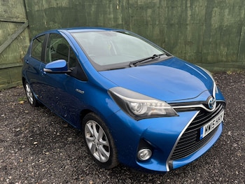 Used Toyota Yaris 2015 for sale - 77484041: Photo