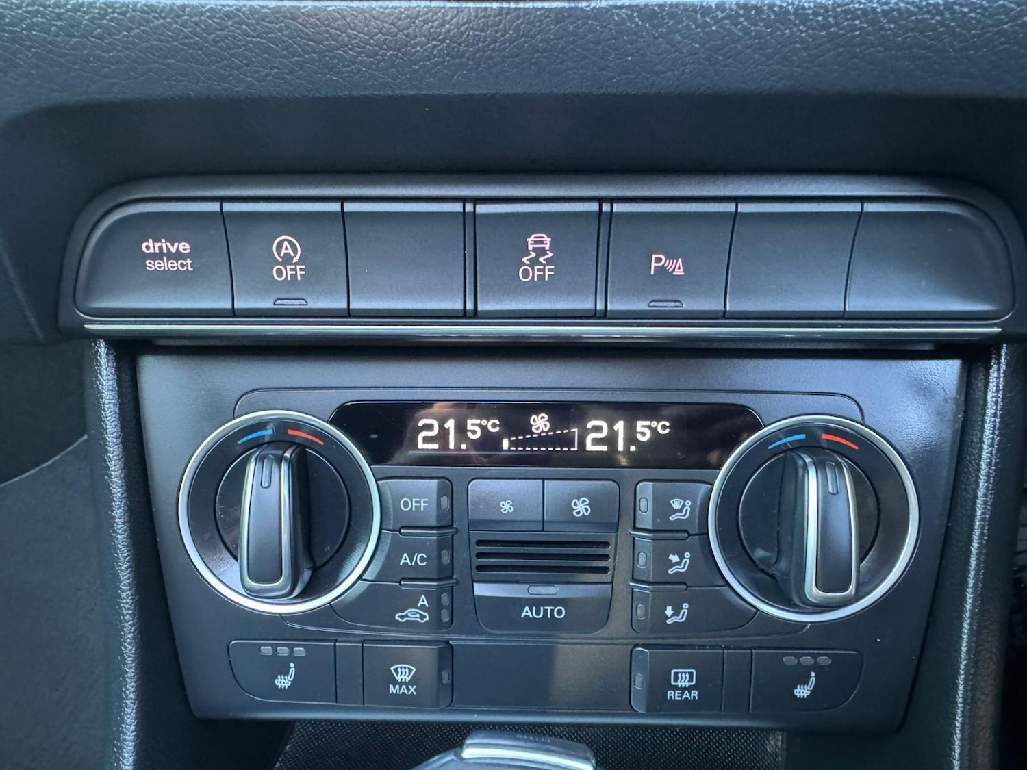 Used Audi Q3 for sale - 78148053: Photo 48