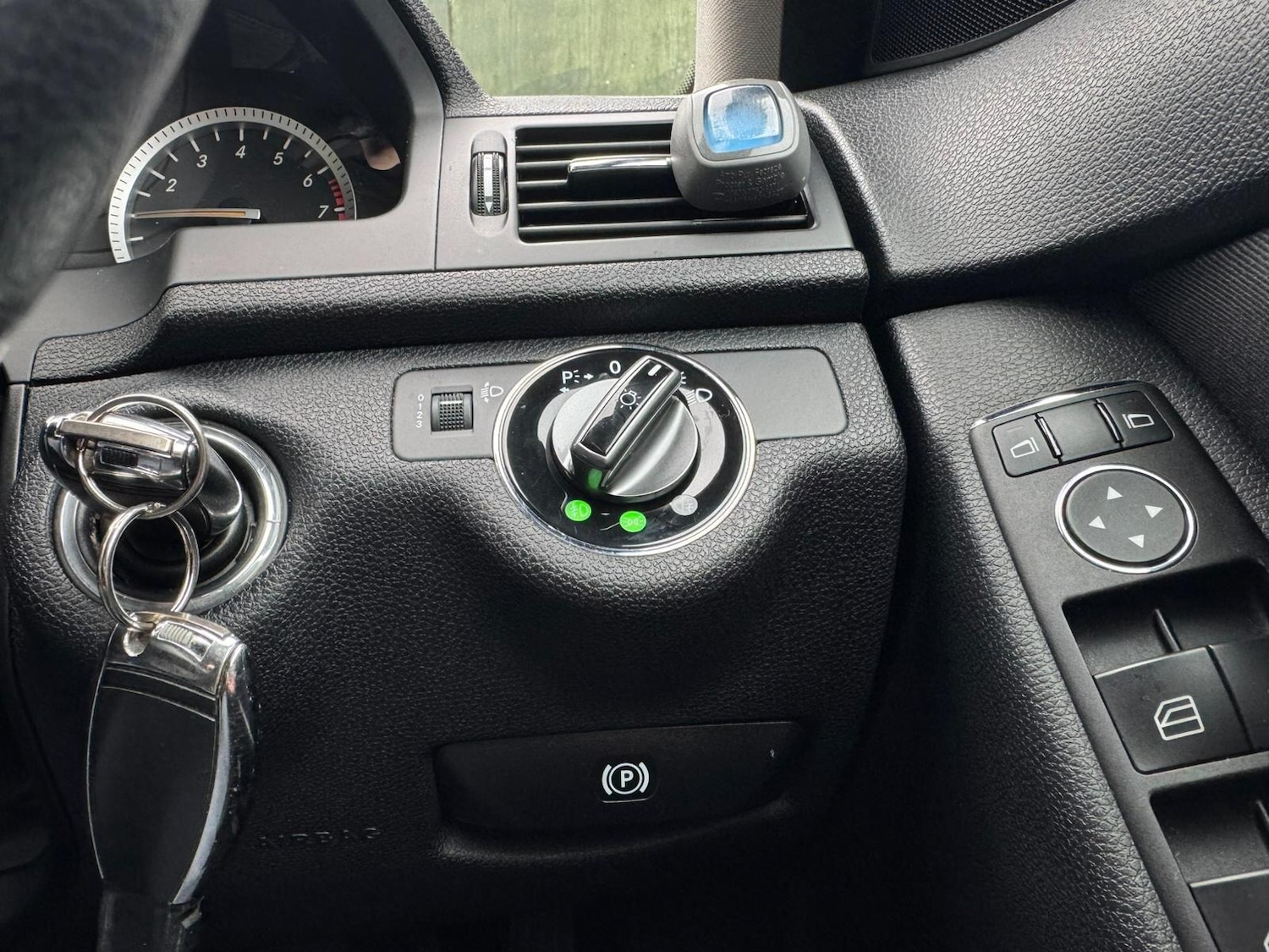 Used Mercedes-Benz C Class 2008 for sale - 77597787: Photo 27