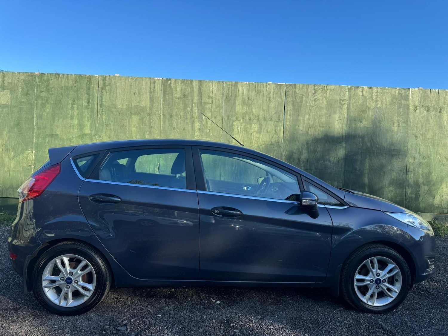 Used Ford Fiesta 2015 for sale - 76472933: Photo 19