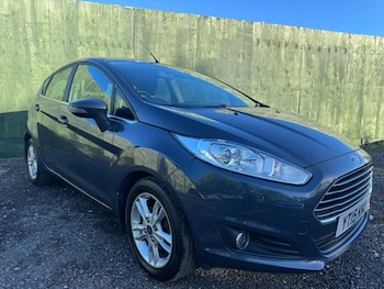 Used Ford Fiesta 2015 for sale - 76472933: Photo