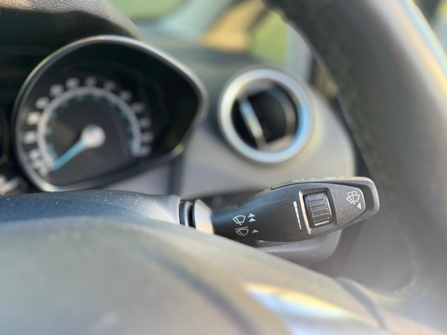 Used Ford Fiesta 2015 for sale - 76472933: Photo 37