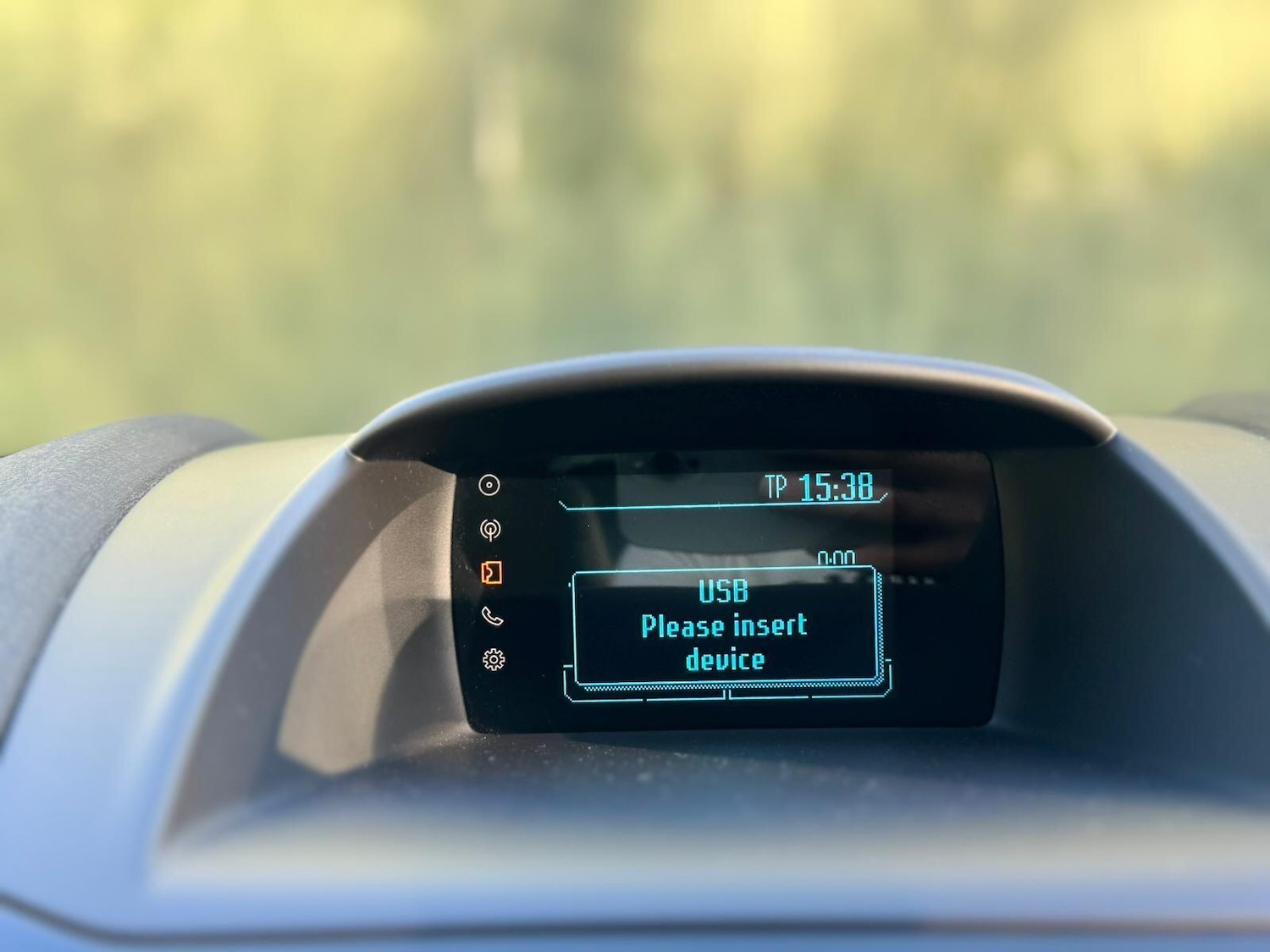 Used Ford Fiesta 2015 for sale - 76472933: Photo 44