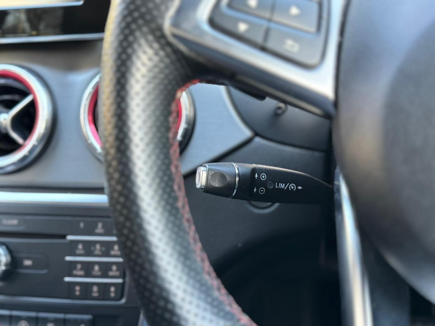 Used Mercedes-Benz CLA for sale - 77015909: Photo 36