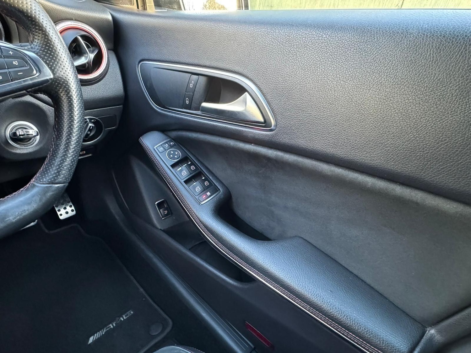 Used Mercedes-Benz CLA for sale - 77015909: Photo 40