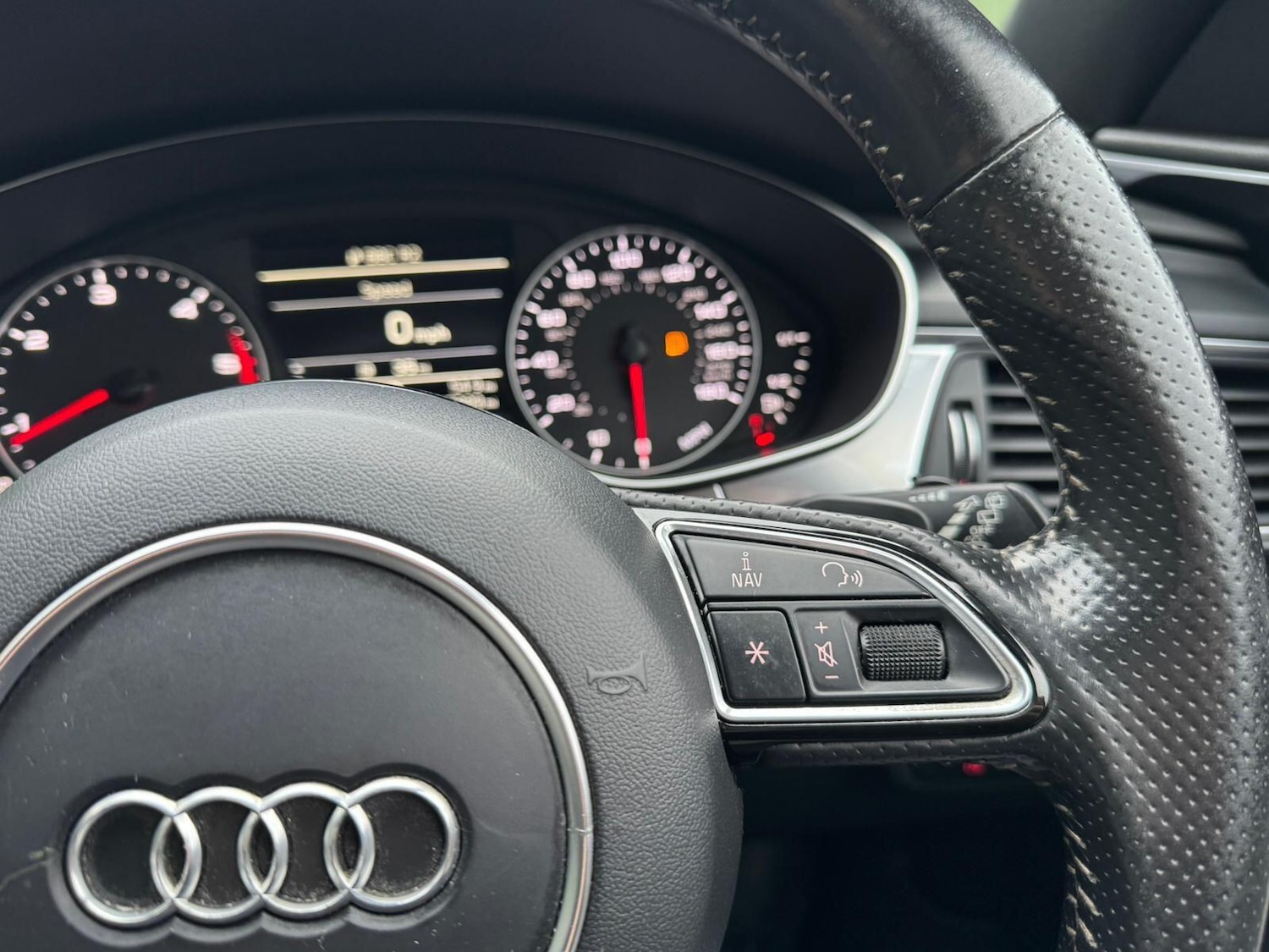 Used Audi A6 Avant 2016 for sale - 76975837: Photo 32