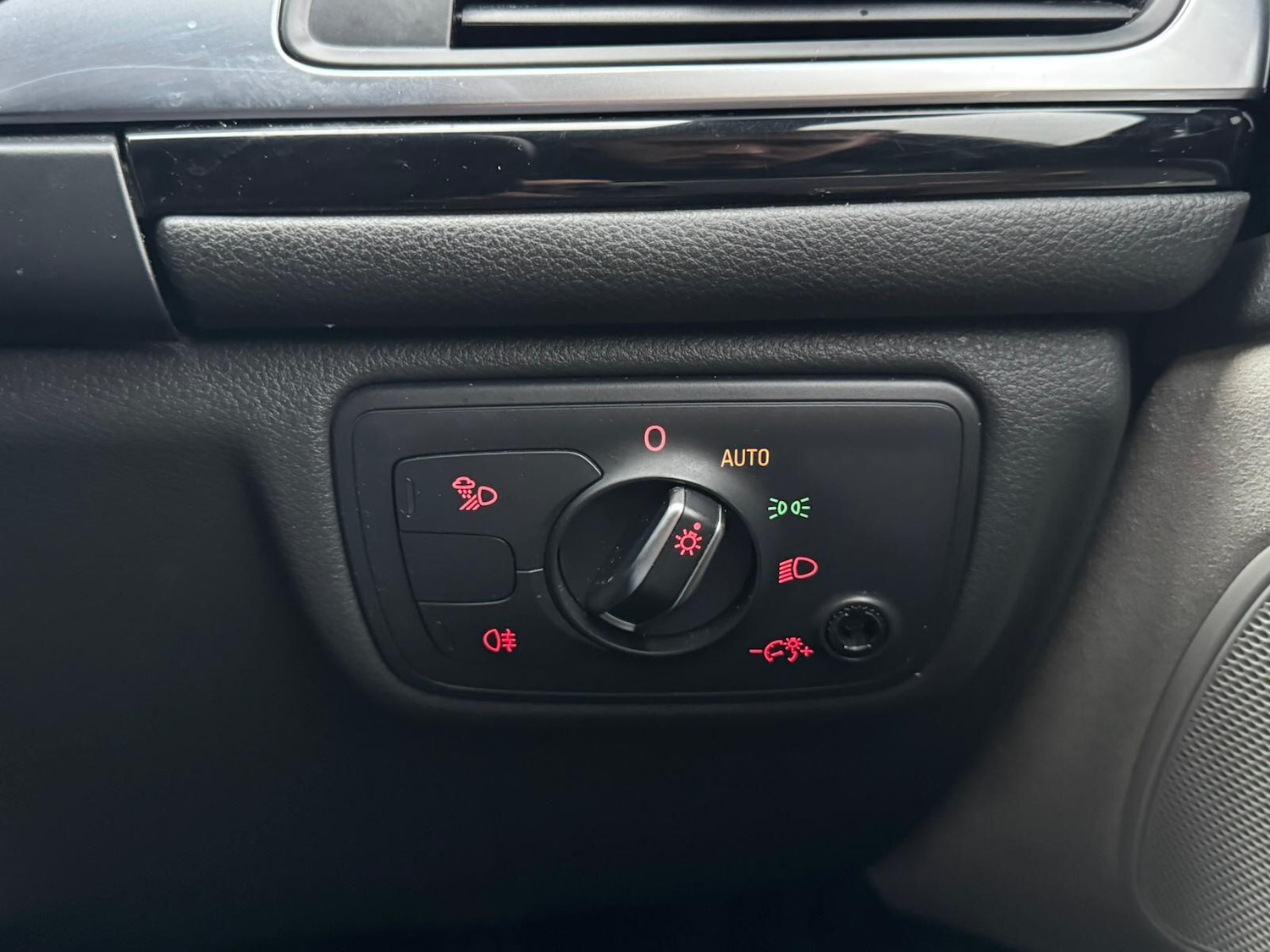 Used Audi A6 Avant 2016 for sale - 76975837: Photo 33