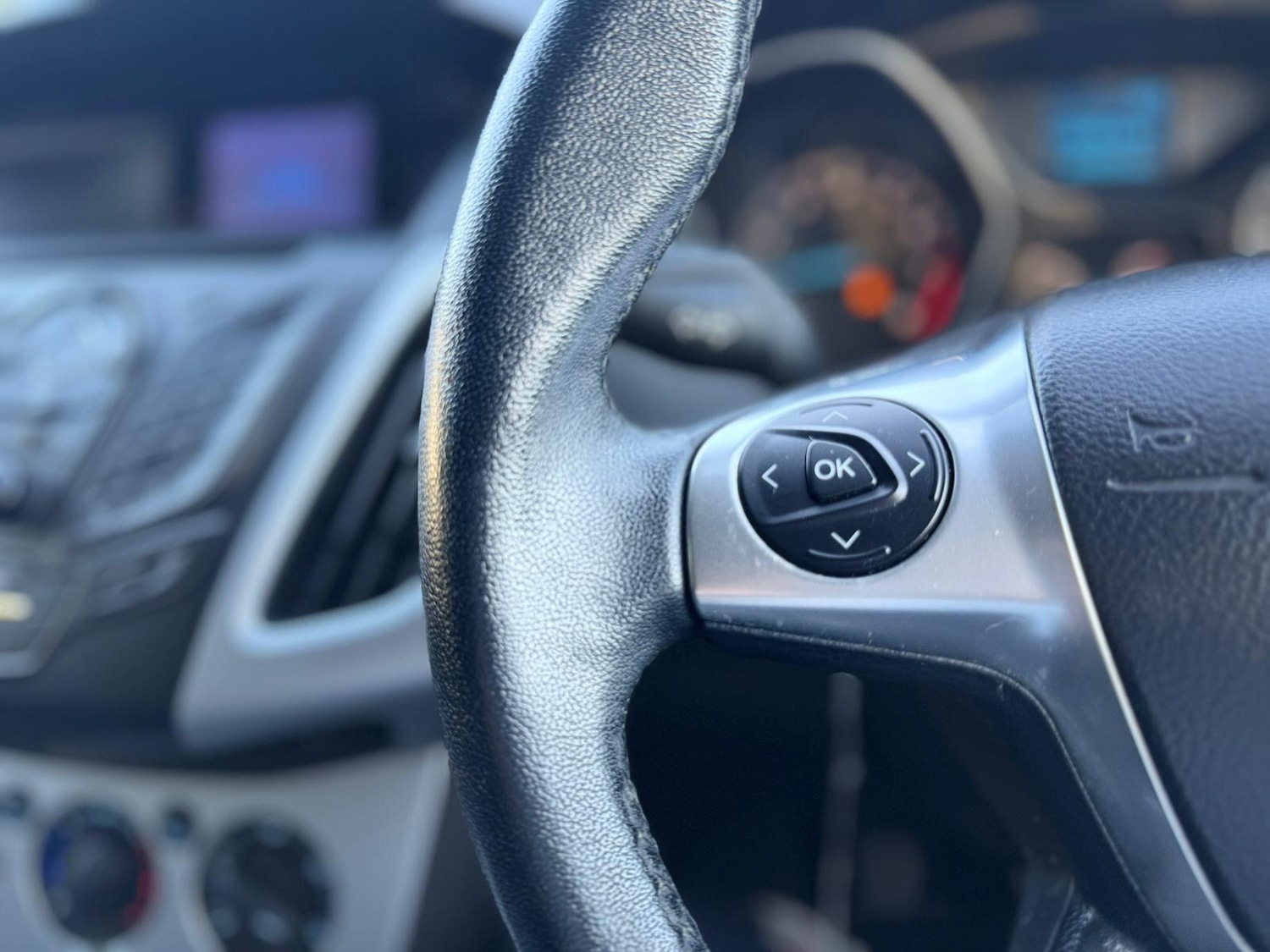 Used Ford Focus 2011 for sale - 76786442: Photo 26