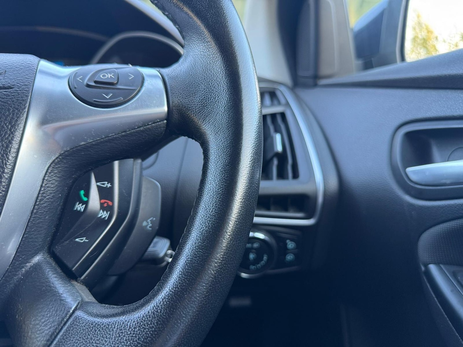 Used Ford Focus 2011 for sale - 76786442: Photo 27