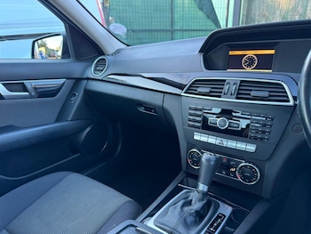 Used Mercedes-Benz C Class 2012 for sale - 79093915: Photo