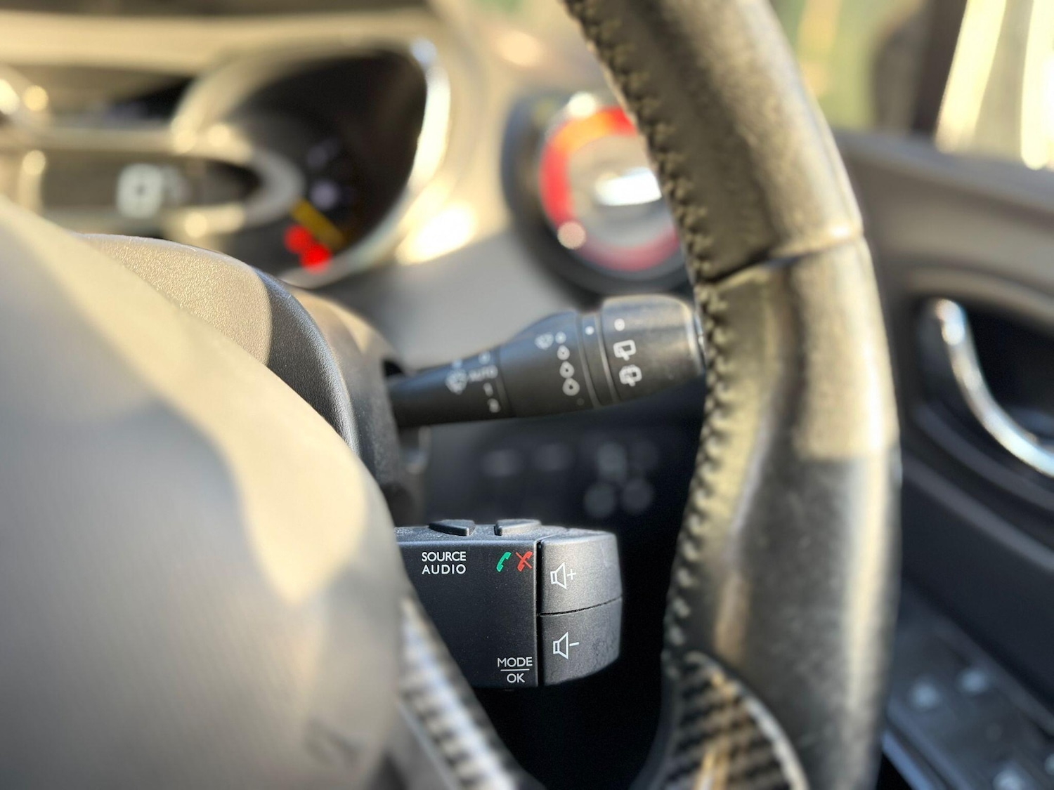 Used Renault Captur 2015 for sale - 77016187: Photo 29