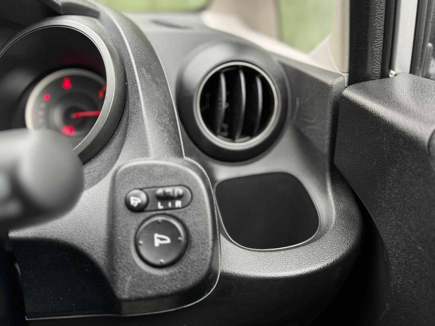 Used Honda Jazz 2013 for sale - 77612177: Photo 34