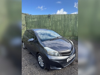 Used Toyota Yaris 2012 for sale - 78911626: Photo