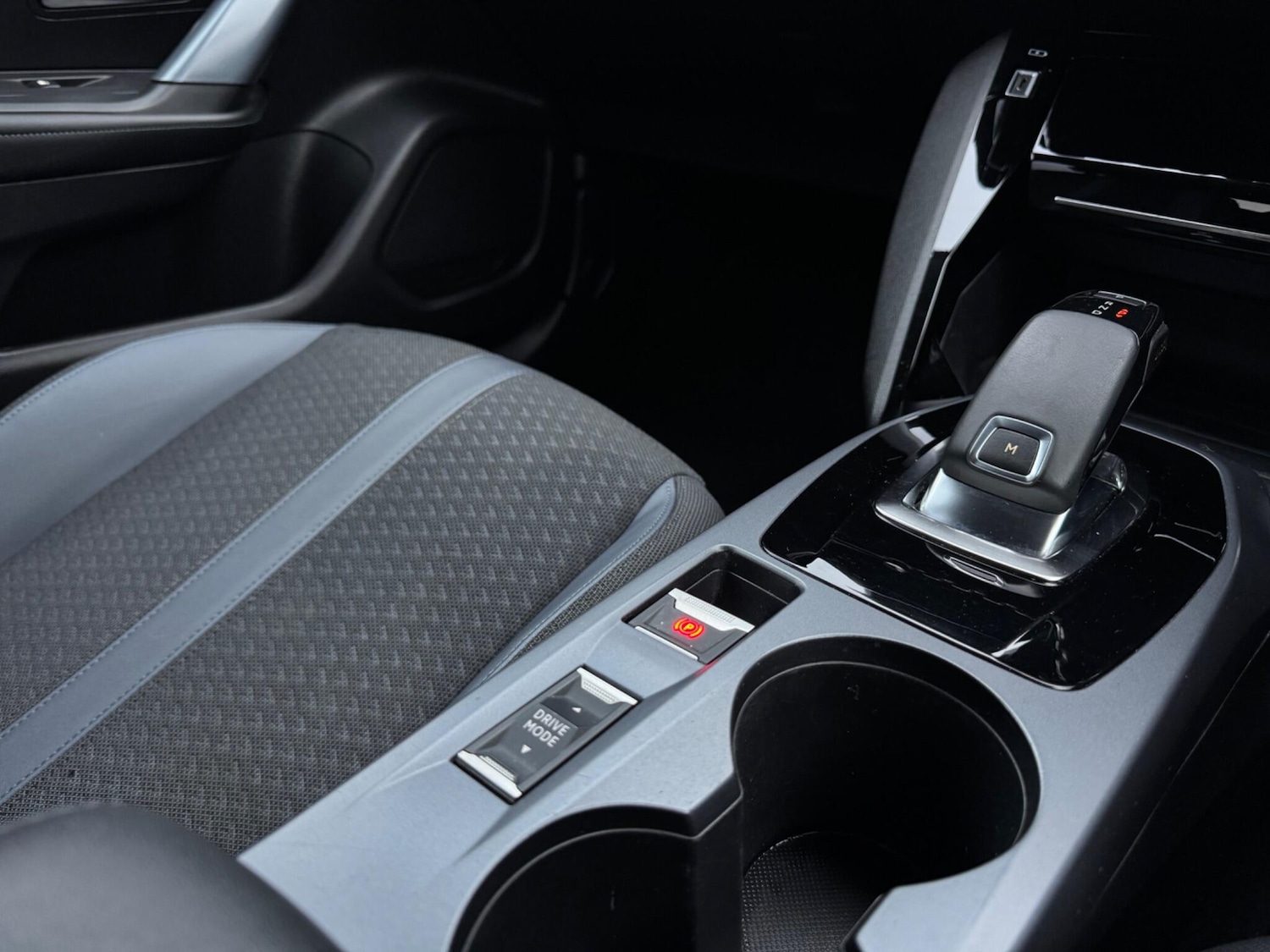 Used Peugeot 2008 2020 for sale - 76886536: Photo 28