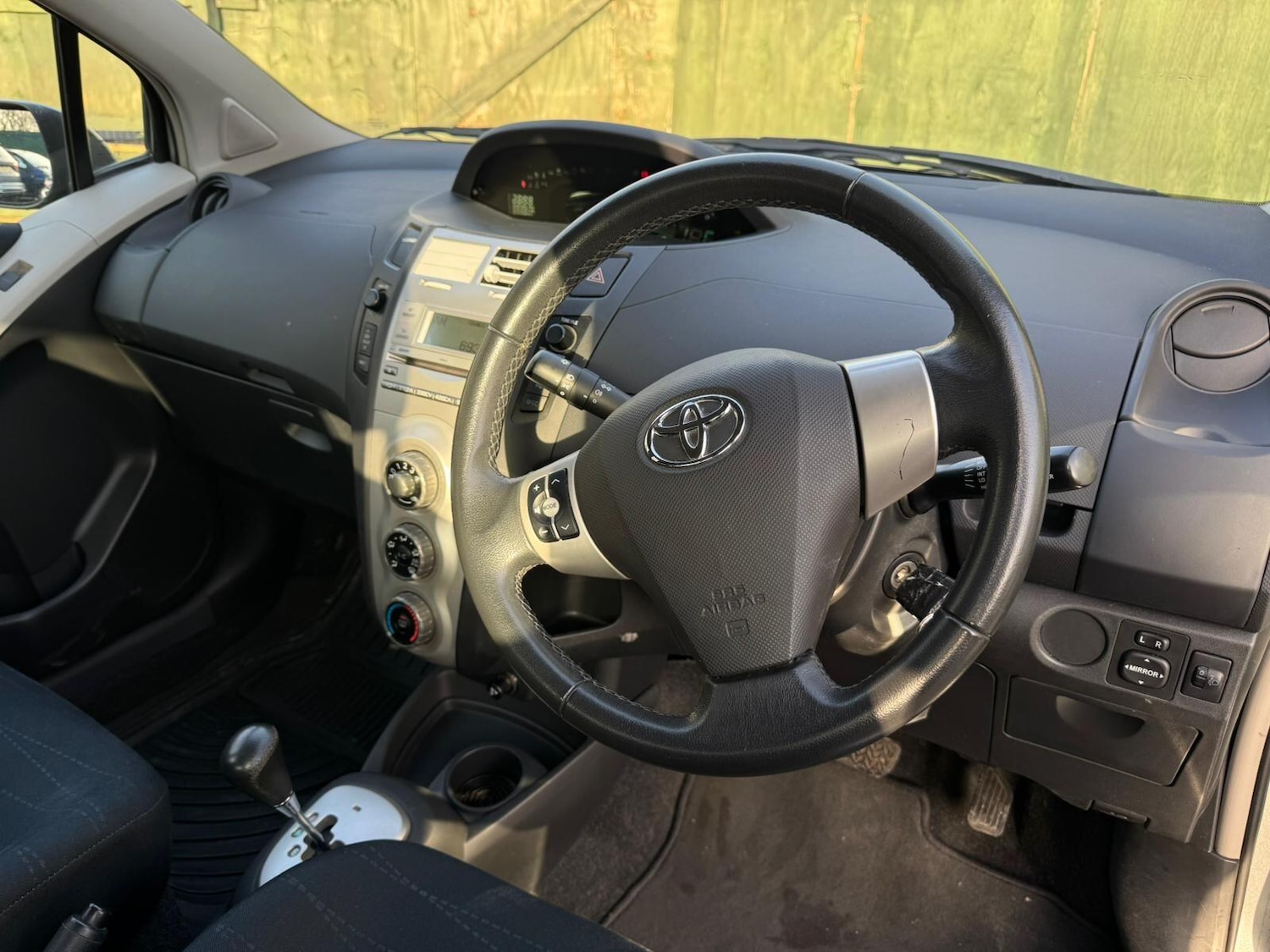 Used Toyota Yaris for sale - 77670366: Photo 26