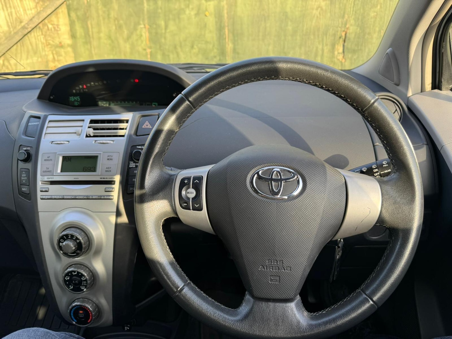 Used Toyota Yaris for sale - 77670366: Photo 27