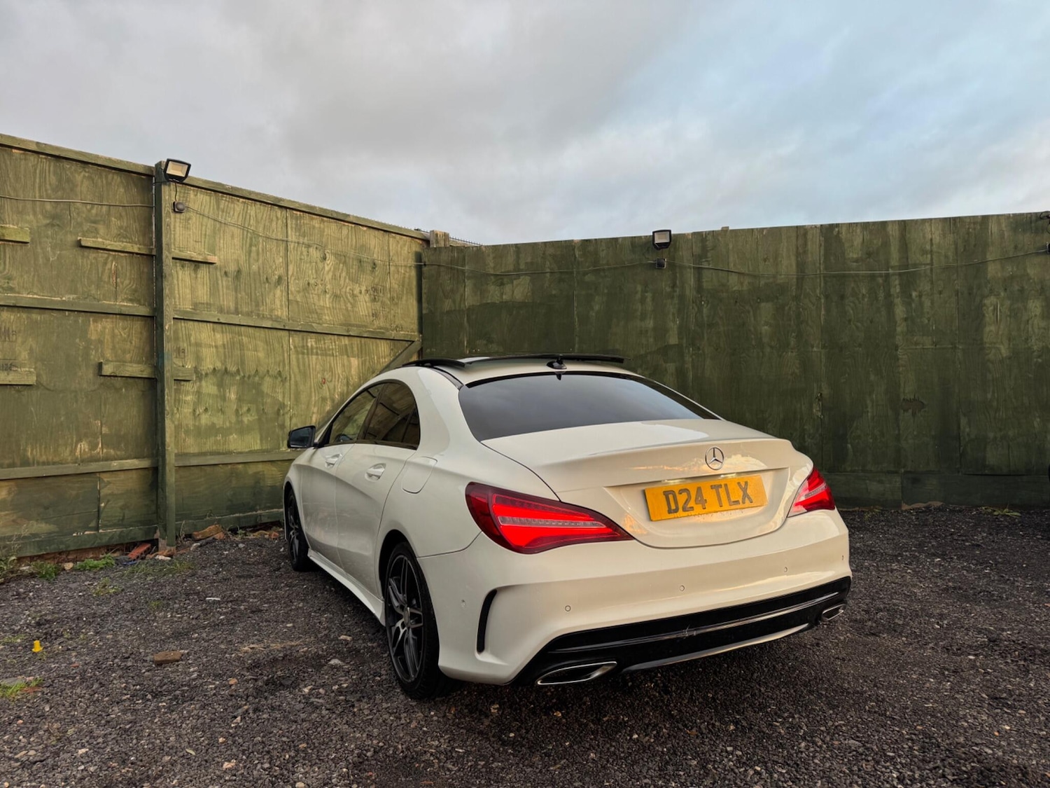 Used Mercedes-Benz CLA 2017 for sale - 76645936: Photo 17