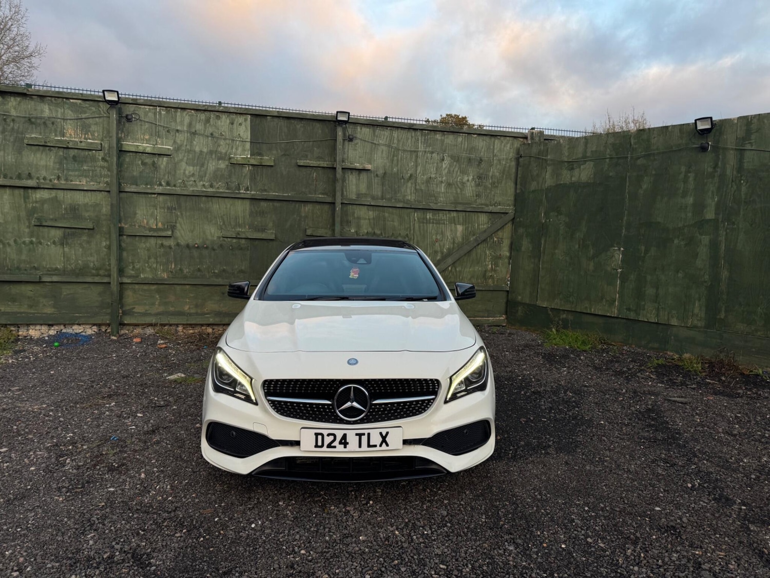 Used Mercedes-Benz CLA 2017 for sale - 76645936: Photo 4