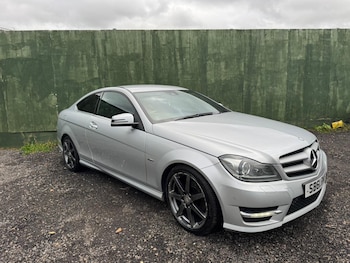 Used Mercedes-Benz C Class 2012 for sale - 76457531: Photo