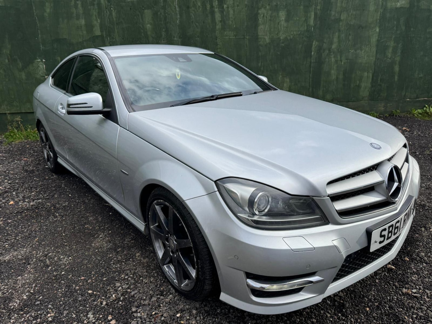 Used Mercedes-Benz C Class 2012 for sale - 76457531: Photo 2