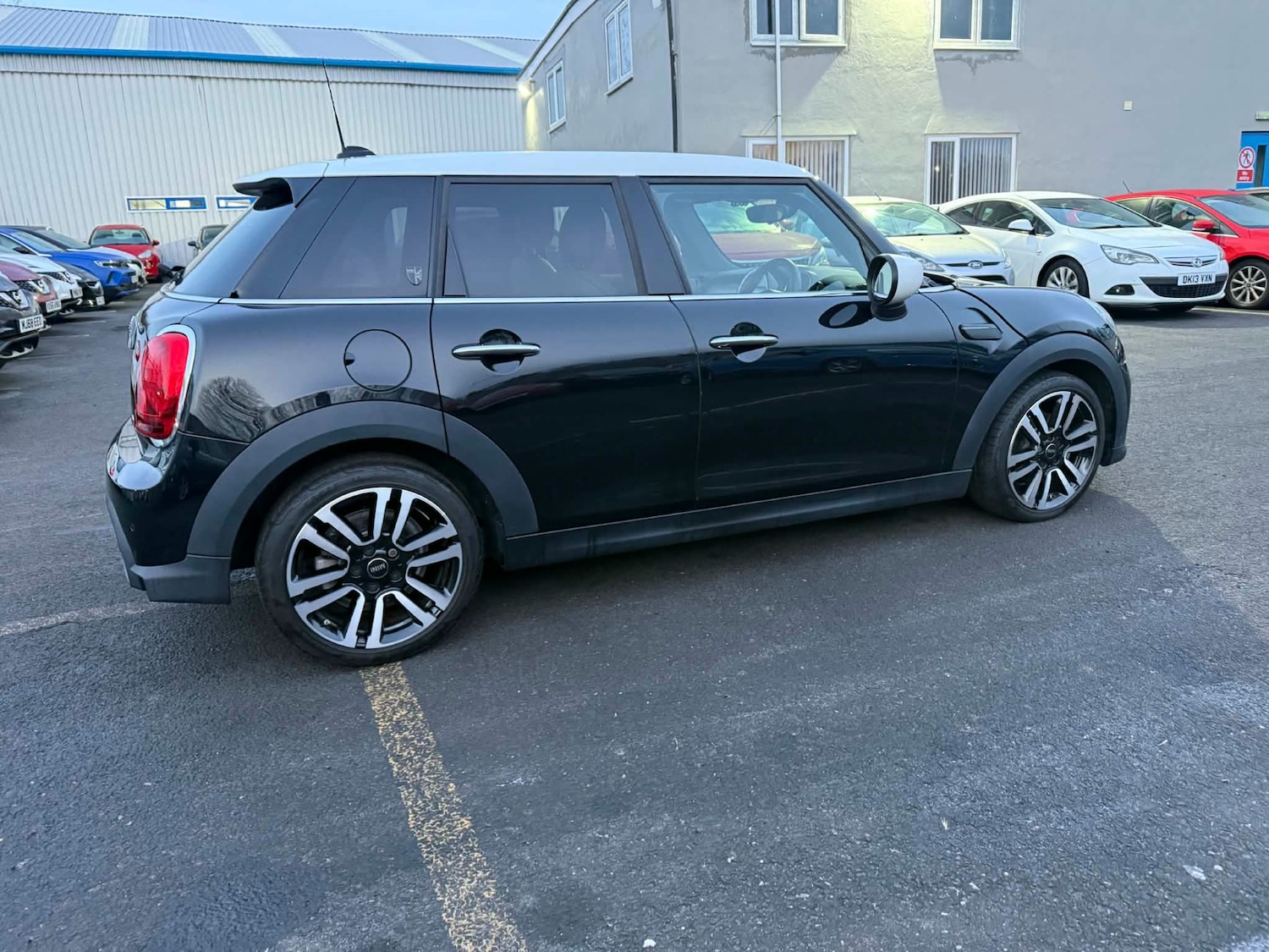 Used MINI Hatch 2021 for sale - 77160780: Photo 6