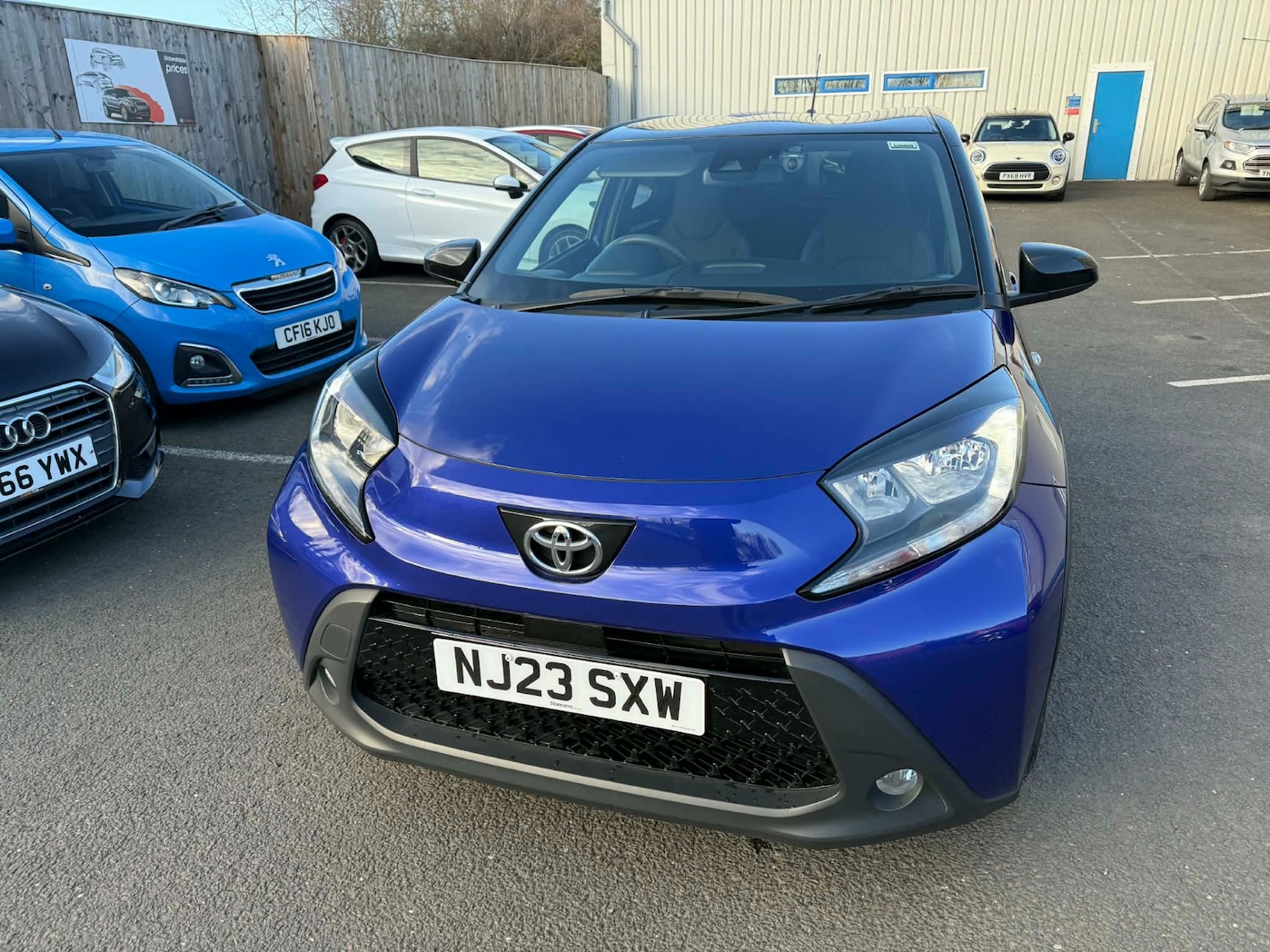Used Toyota Aygo X 2023 for sale - 77958692: Photo 2