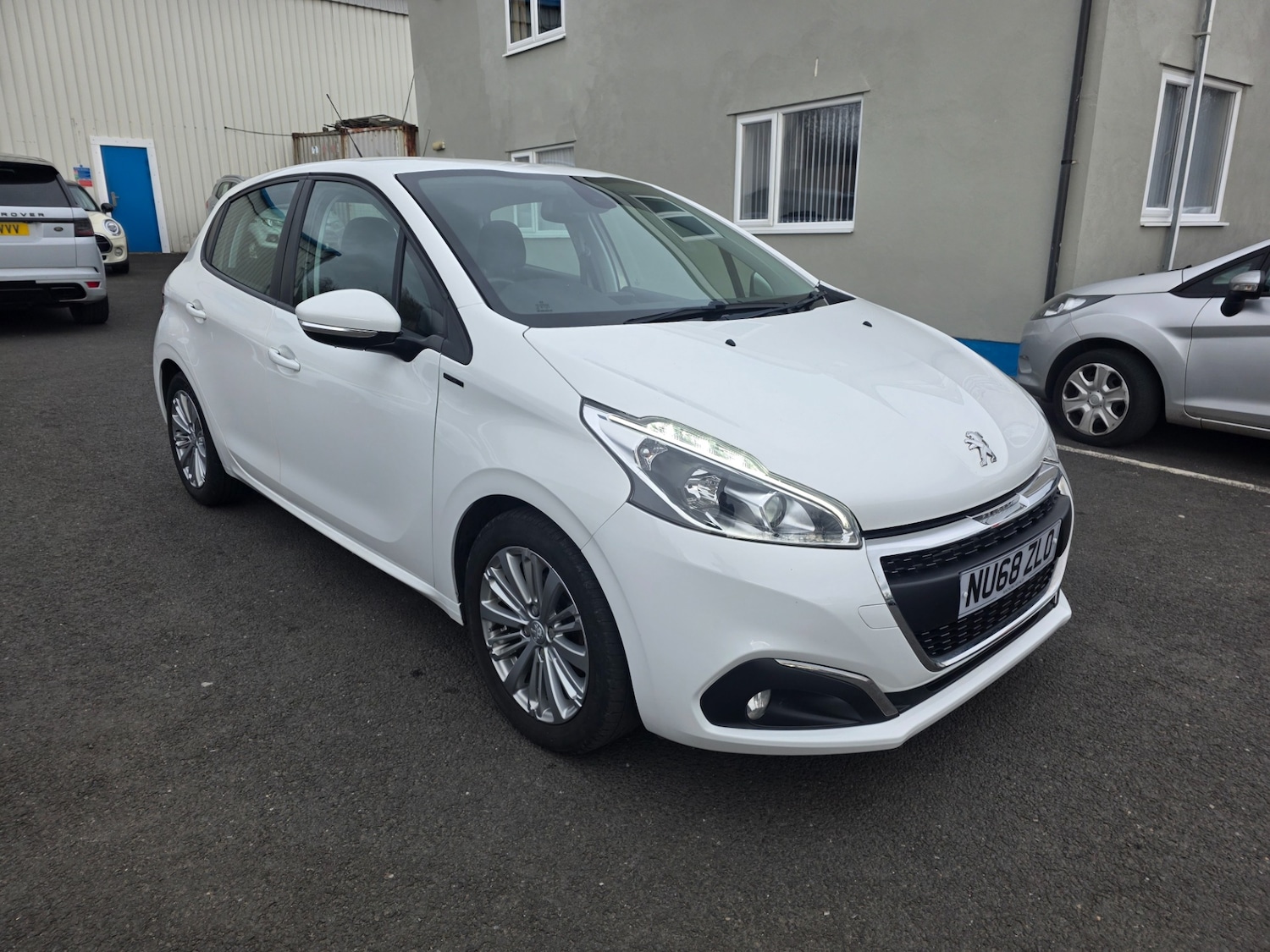 Used Peugeot 208 2018 for sale - 77906826: Photo 3