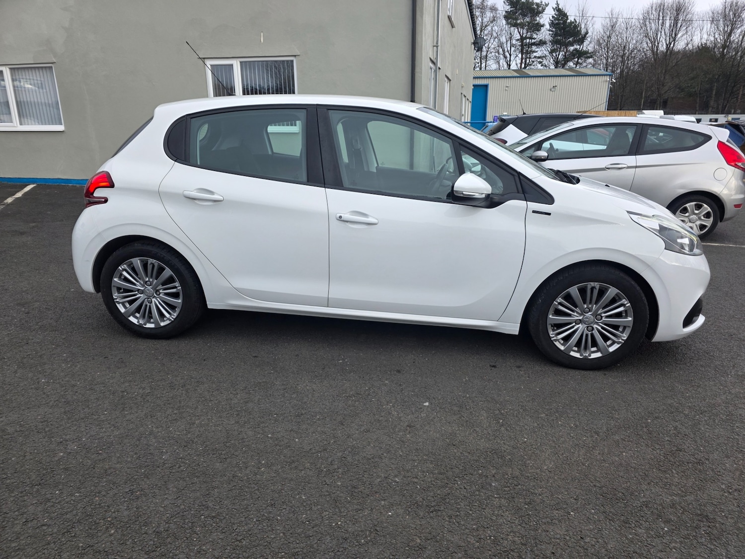 Used Peugeot 208 2018 for sale - 77906826: Photo 4