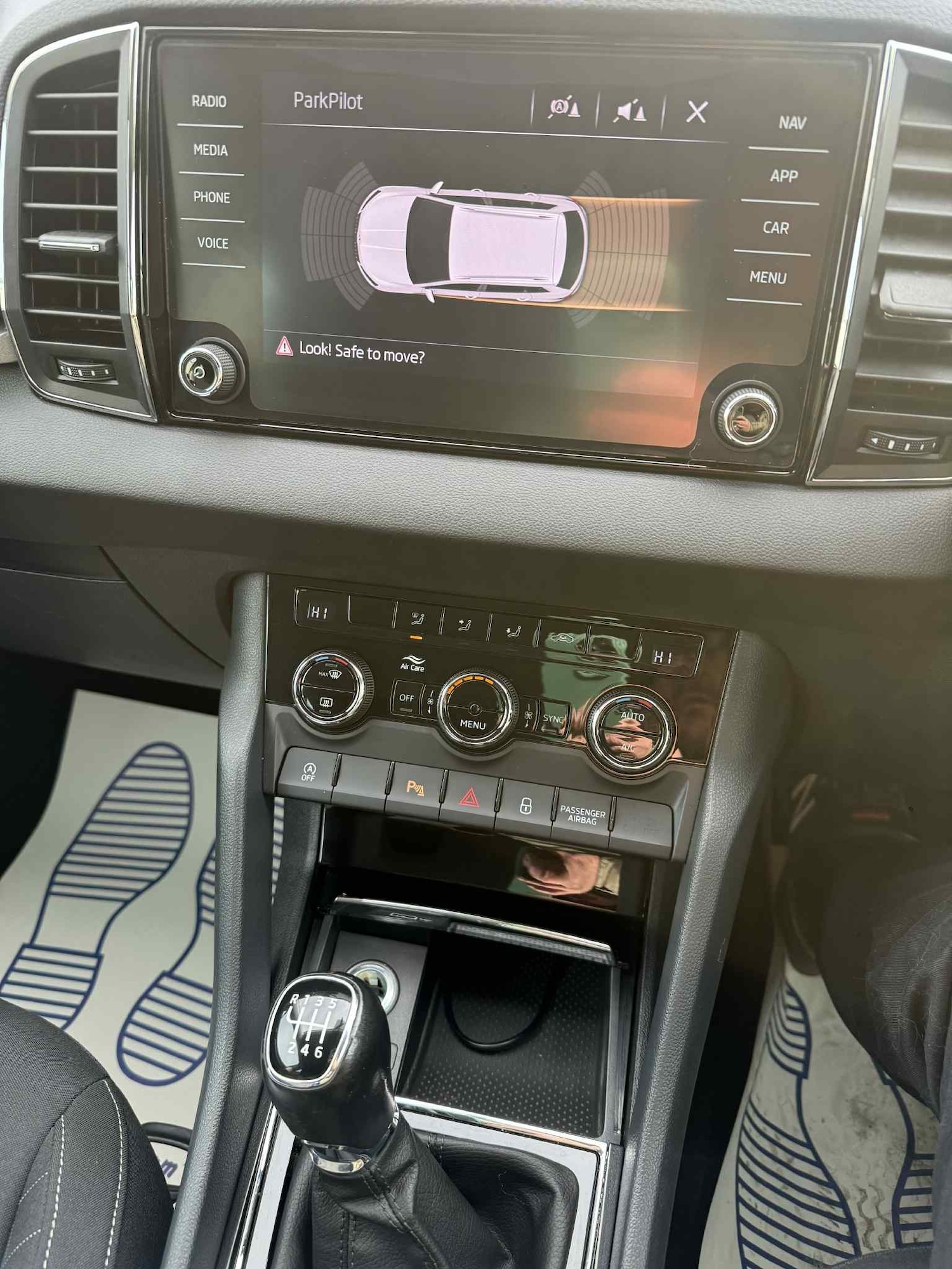 Used Skoda Karoq 2018 for sale - 76293272: Photo 14