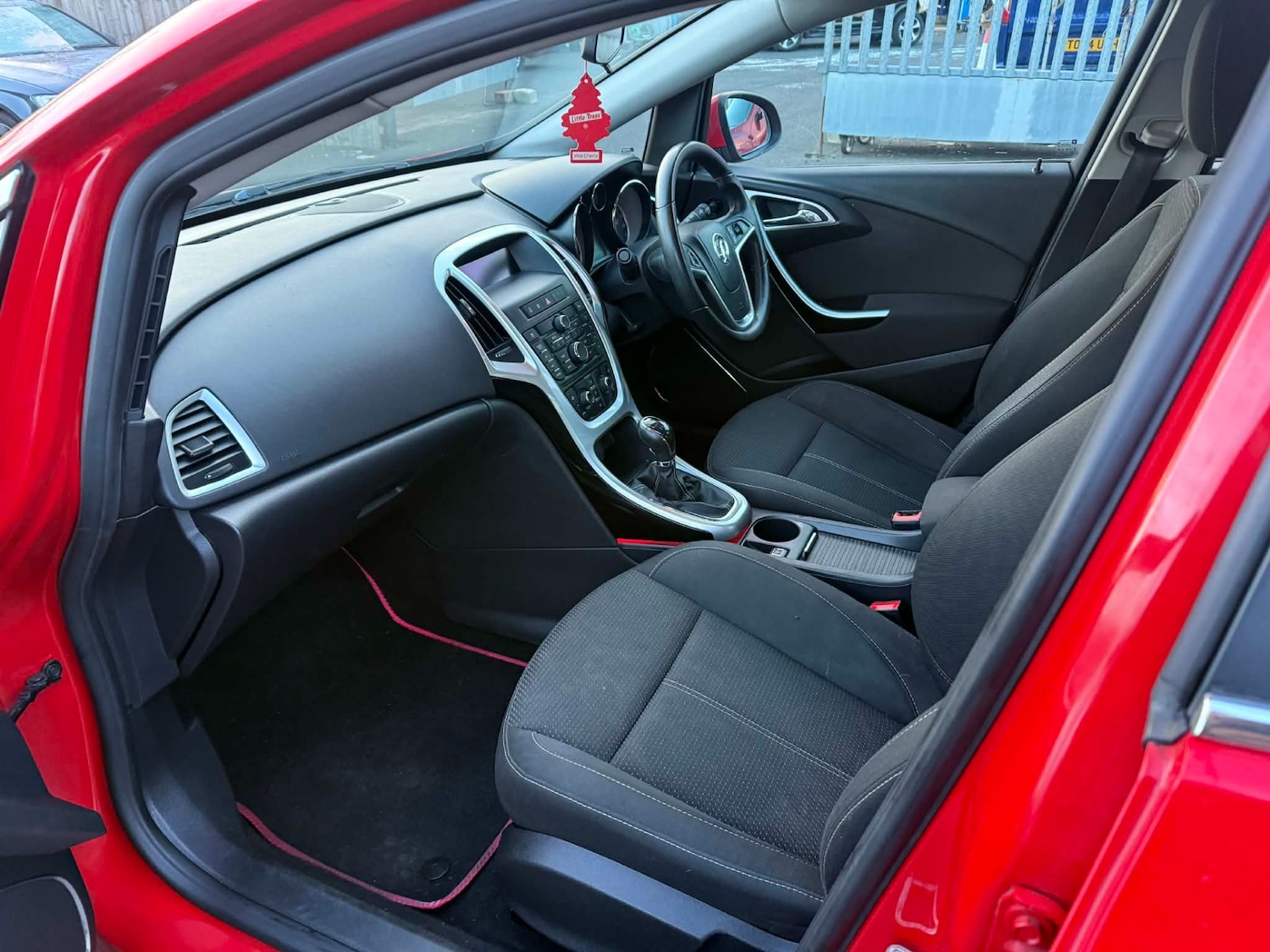 Used Vauxhall Astra 2012 for sale - 77135601: Photo 12