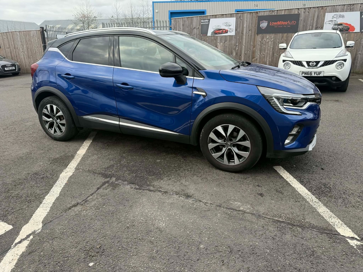 Used Renault Captur 2021 for sale - 77069372: Photo 4