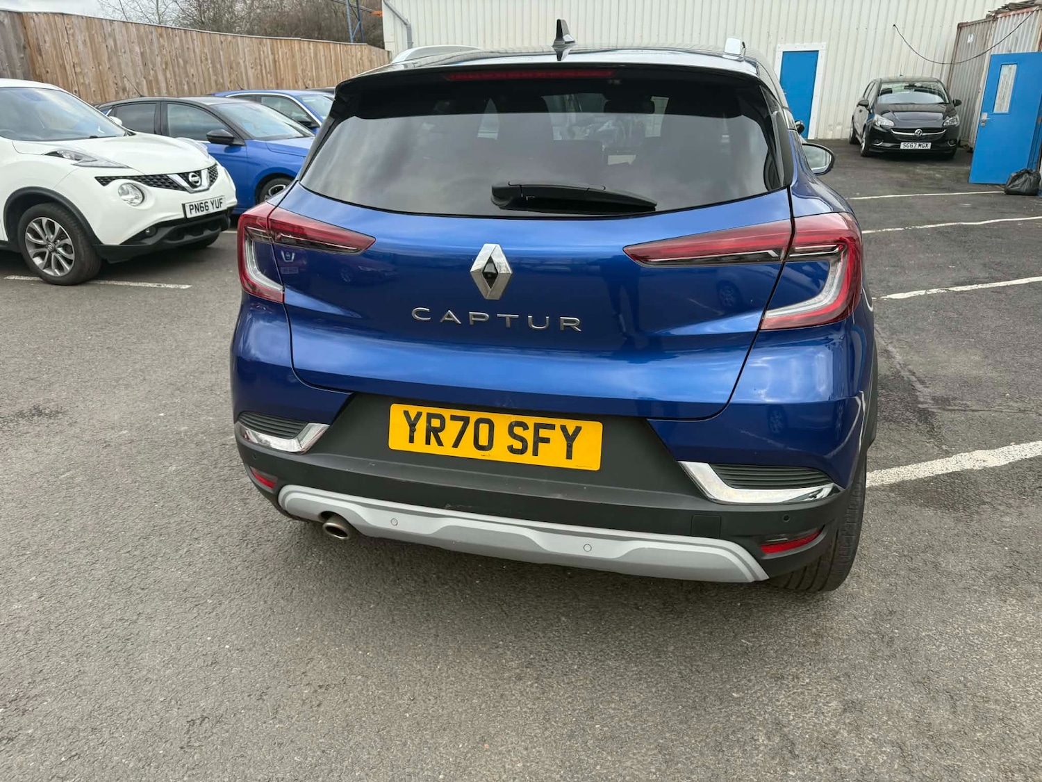 Used Renault Captur 2021 for sale - 77069372: Photo 6