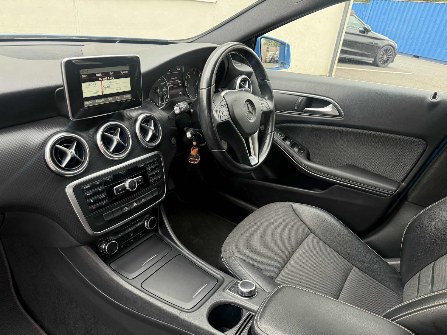 Used Mercedes-Benz A-Class 2014 for sale - 76375733: Photo 10