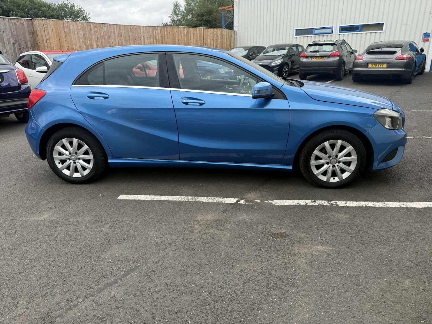 Used Mercedes-Benz A-Class 2014 for sale - 76375733: Photo 4
