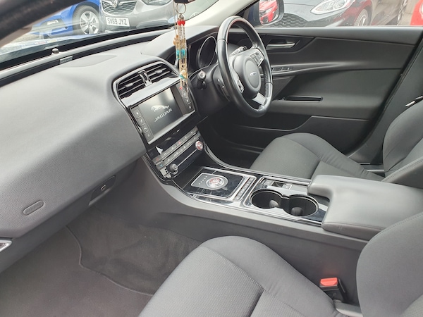 Used Jaguar XE 2016 for sale - 75746787: Photo 15
