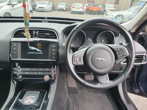 Used Jaguar XE 2016 for sale - 75746787: Photo 18