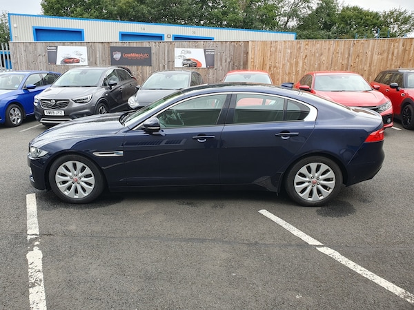 Used Jaguar XE 2016 for sale - 75746787: Photo 6