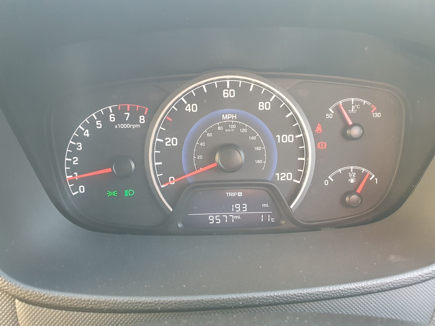 Used Hyundai i10 2018 for sale - 76040525: Photo 14