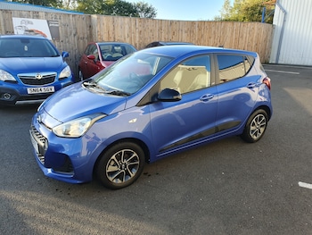 Used Hyundai i10 2018 for sale - 76040525: Photo